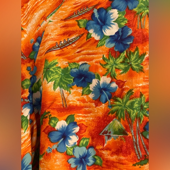 Vintage Hawaiian Caftan - Picture 5 of 6